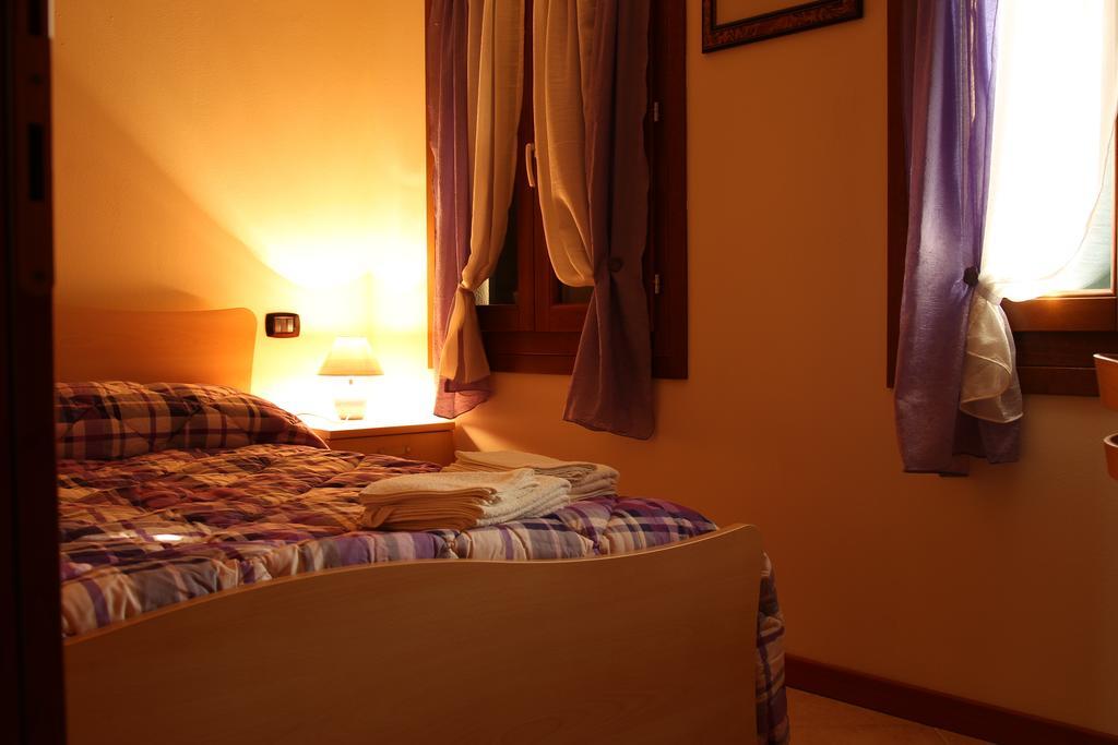 Ca' Gialla モンタニャーナ 部屋 写真
